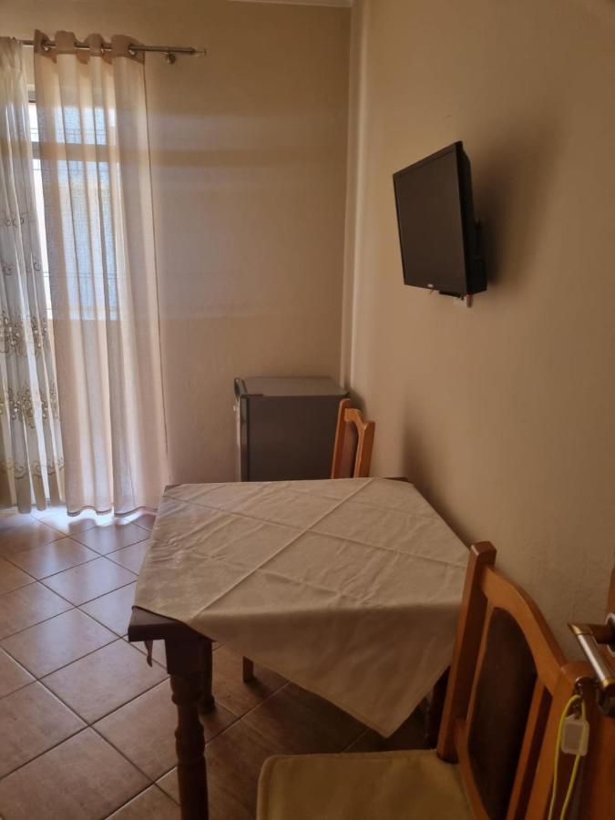 Guesthouse Novi Дуррес Экстерьер фото