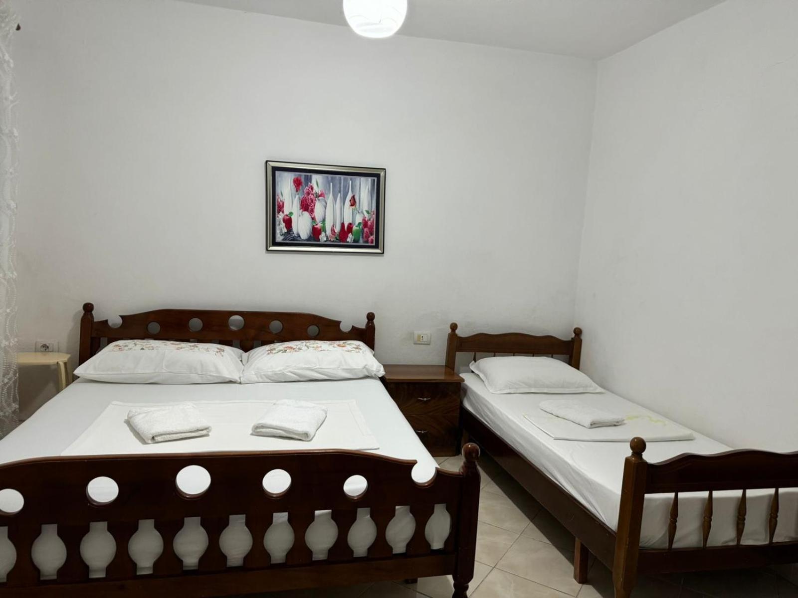 Guesthouse Novi Дуррес Экстерьер фото