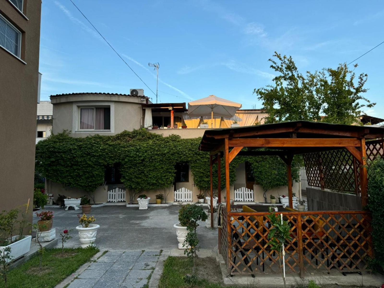 Guesthouse Novi Дуррес Экстерьер фото