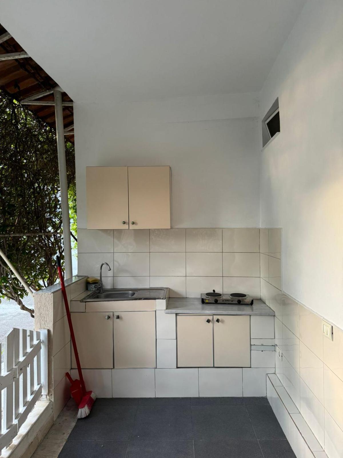 Guesthouse Novi Дуррес Экстерьер фото