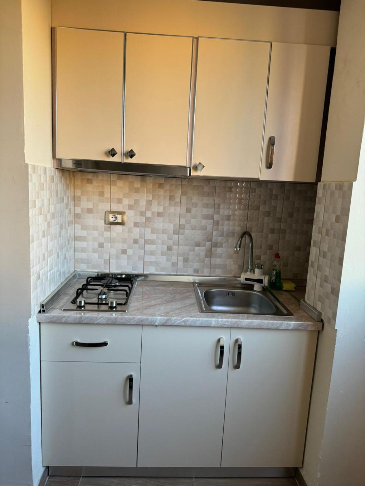 Guesthouse Novi Дуррес Экстерьер фото